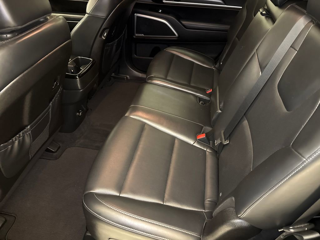 Used 2021 Kia Telluride LX FWD image 17