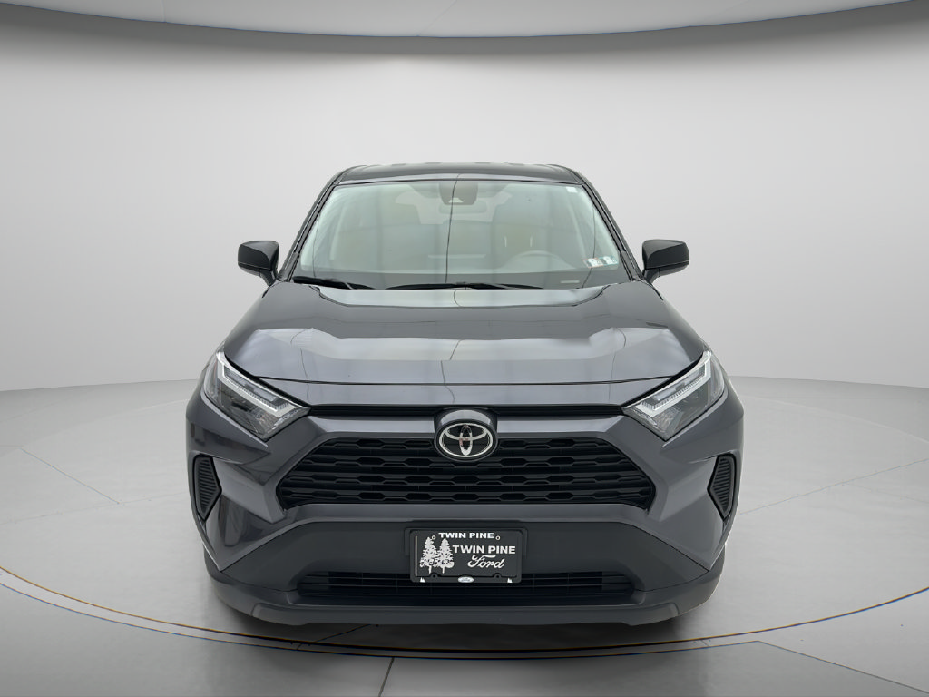 Used 2025 Toyota RAV4 LE AWD/4WD image 2