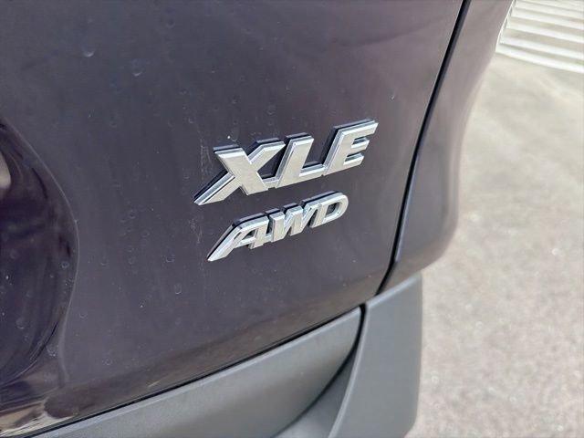 Used 2025 Toyota RAV4 XLE Premium w/ Weather Package AWD/4WD image 9