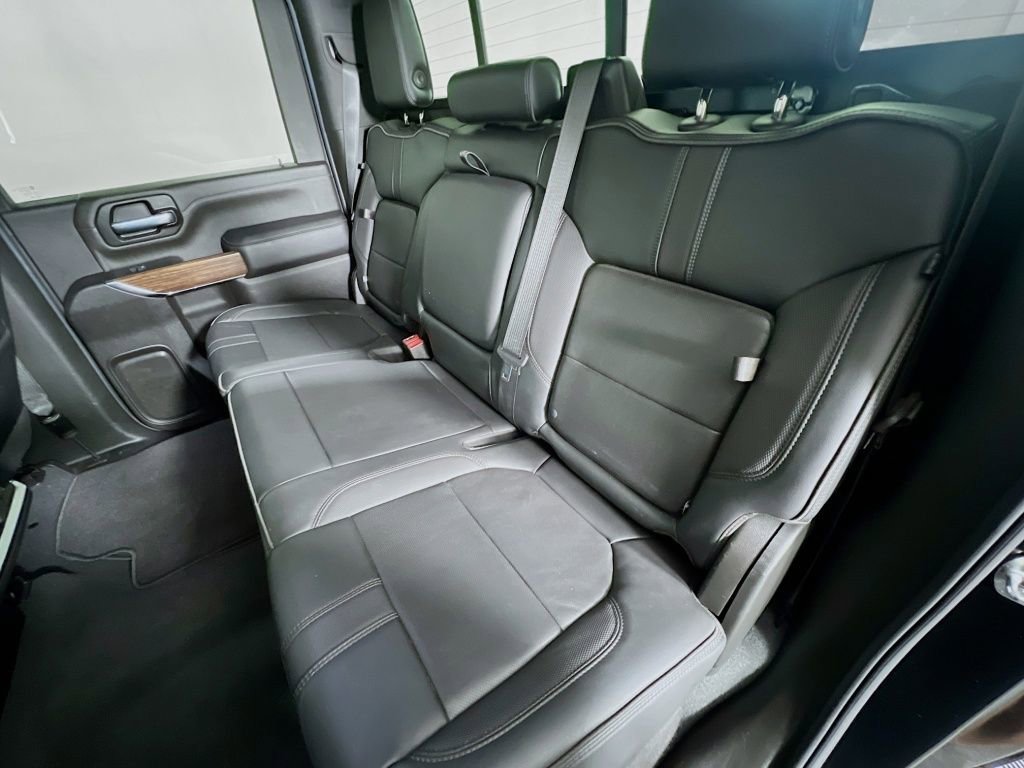 Certified 2022 Chevrolet Silverado 2500 High Country w/ LPO, Dark Essentials Package image 26