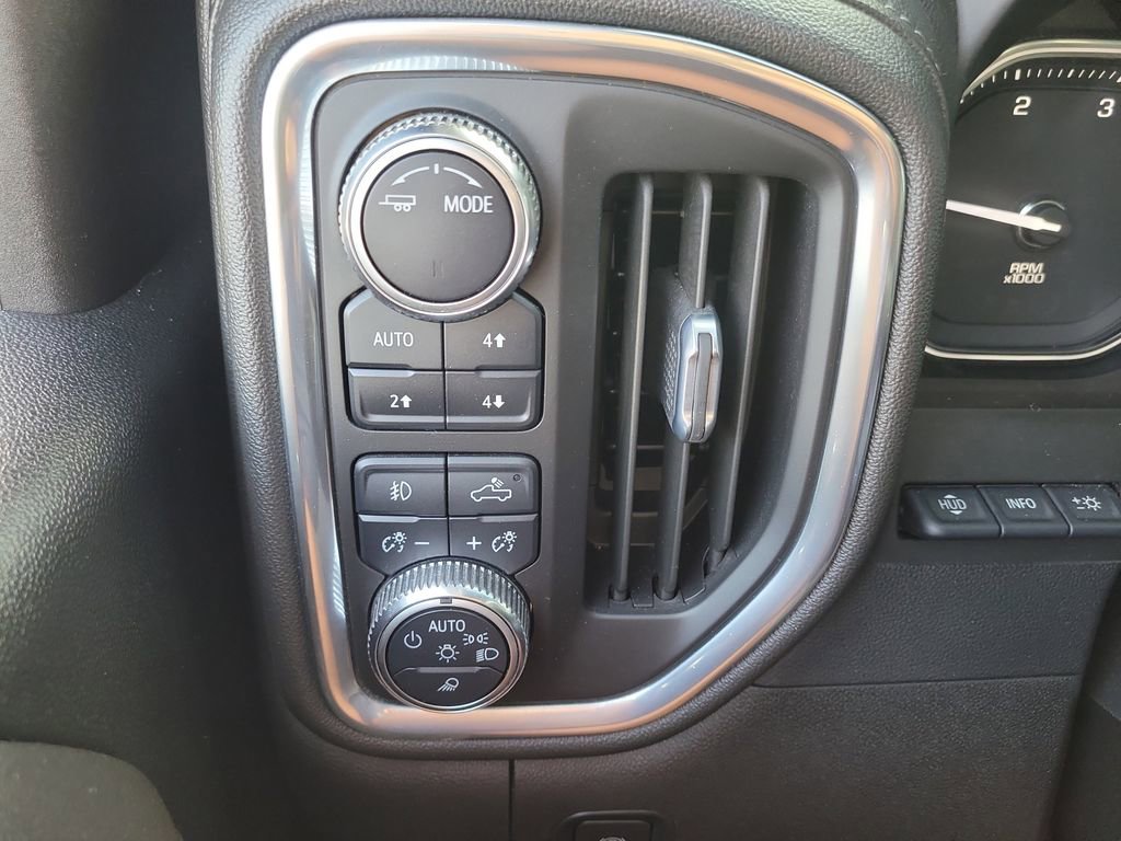 Used 2022 GMC Sierra 3500 Denali w/ Denali Ultimate Package image 28