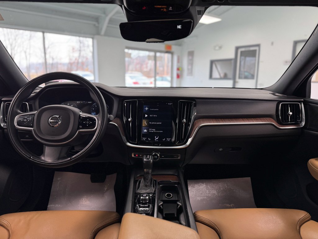 Used 2020 Volvo S60 T6 Inscription image 22