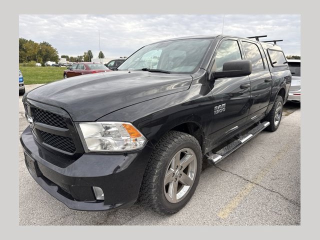 Used 2017 RAM 1500 Express AWD/4WD image 1