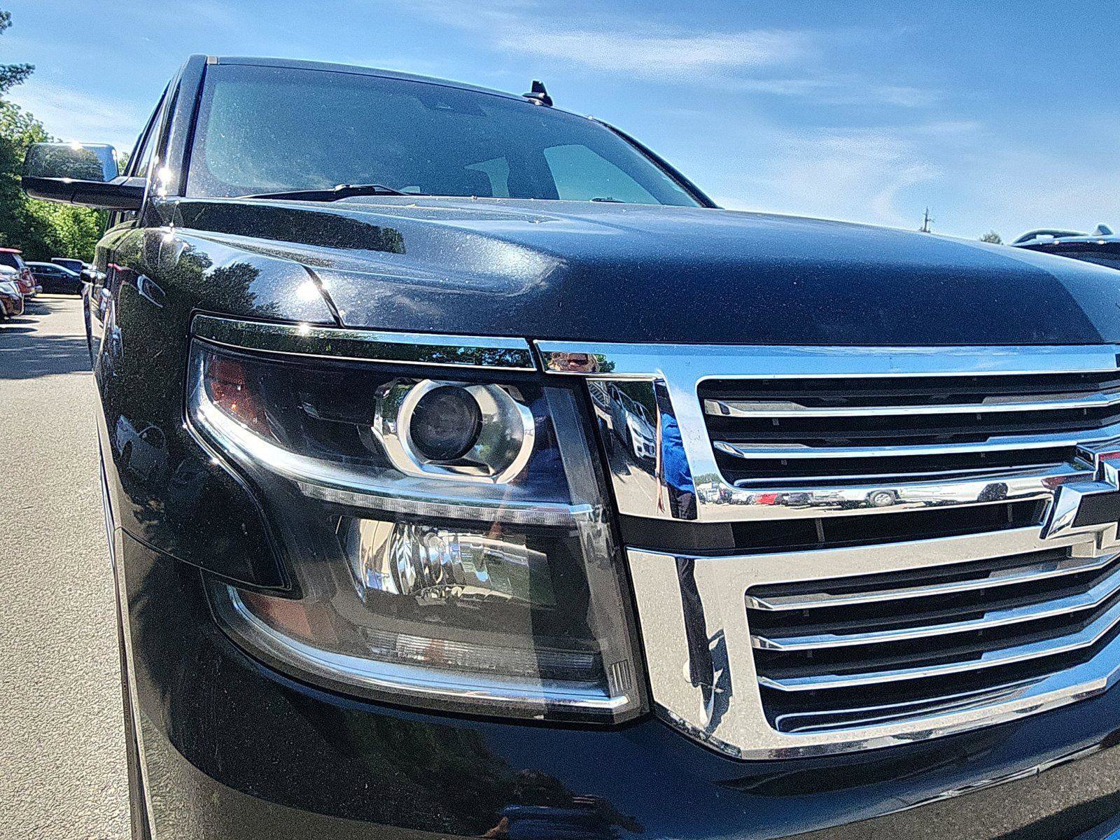 Used 2017 Chevrolet Suburban Premier AWD/4WD image 9