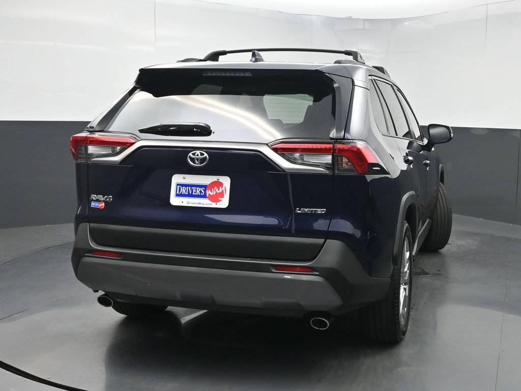 Used 2020 Toyota RAV4 Limited FWD image 41