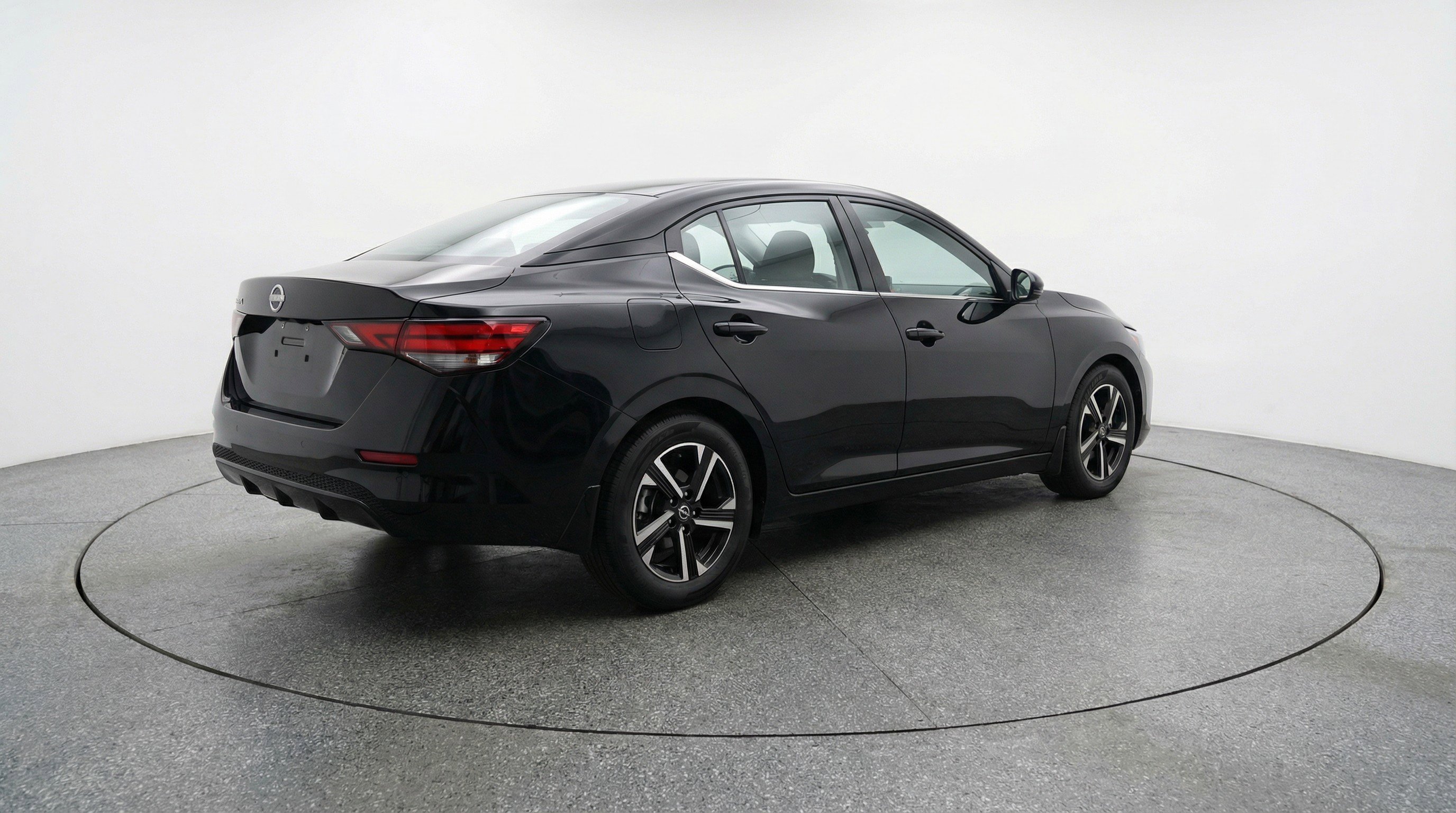 Used 2025 Nissan Sentra SV image 9