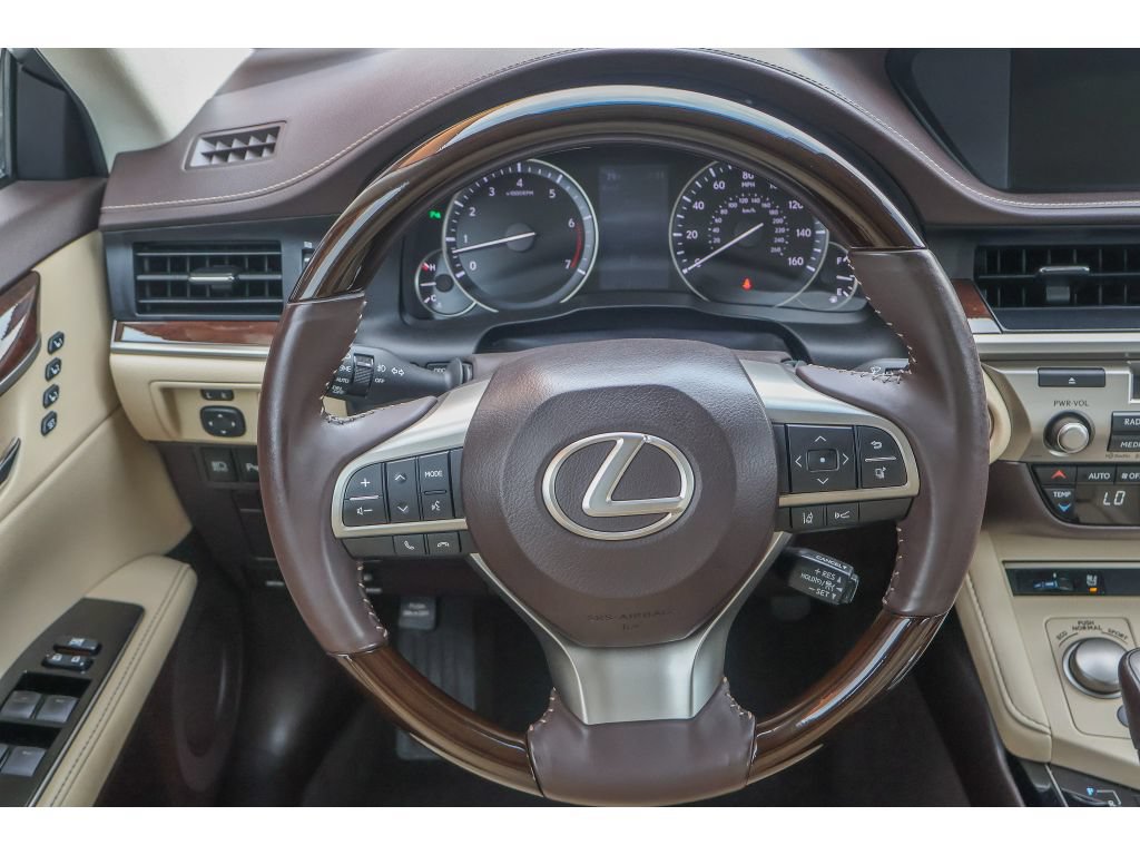 Used 2017 Lexus ES 350 w/ Premium Package FWD image 22