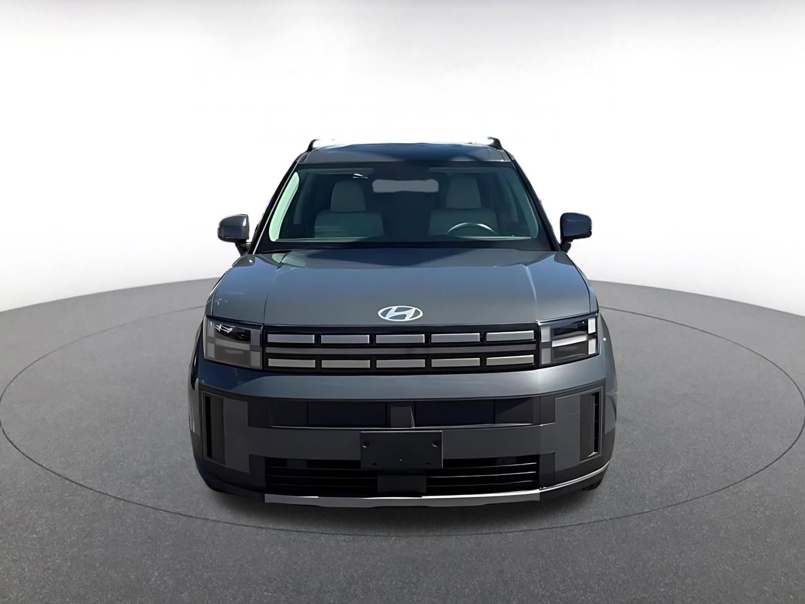 Used 2025 Hyundai Santa Fe SEL image 3