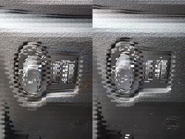 New 2026 Chrysler Pacifica Limited w/ S Appearance Package image 17