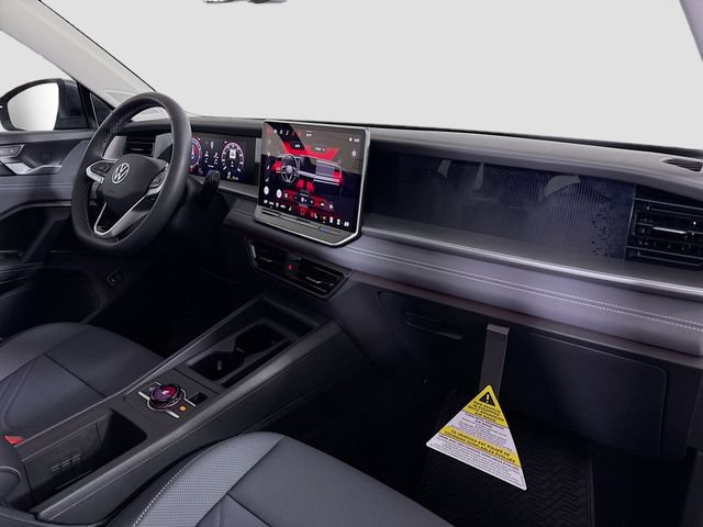 New 2026 Volkswagen Tiguan SE AWD/4WD image 30