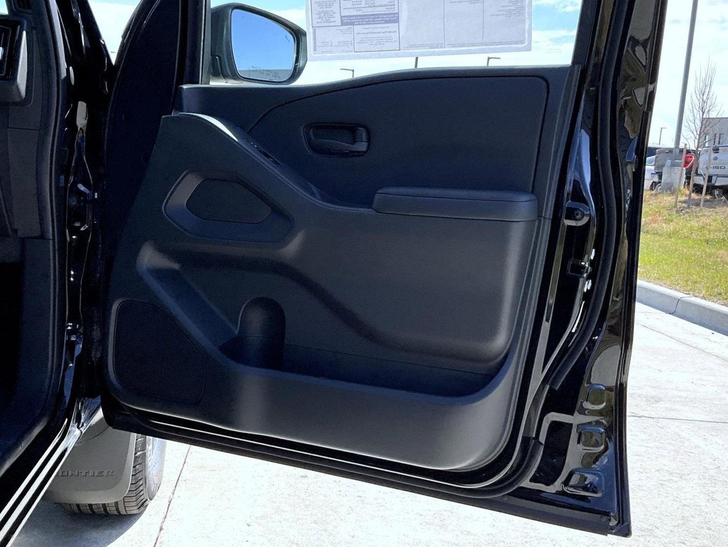 New 2026 Nissan Frontier SV w/ All-Weather Content Package image 17