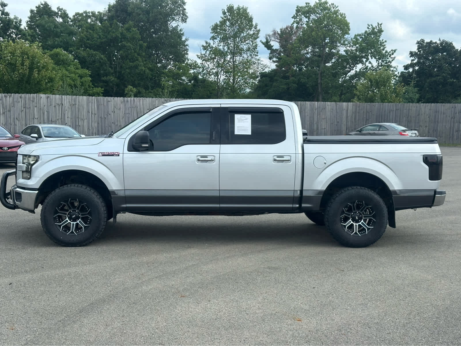 Used 2016 Ford F150 XLT w/ Equipment Group 302A Luxury AWD/4WD image 4