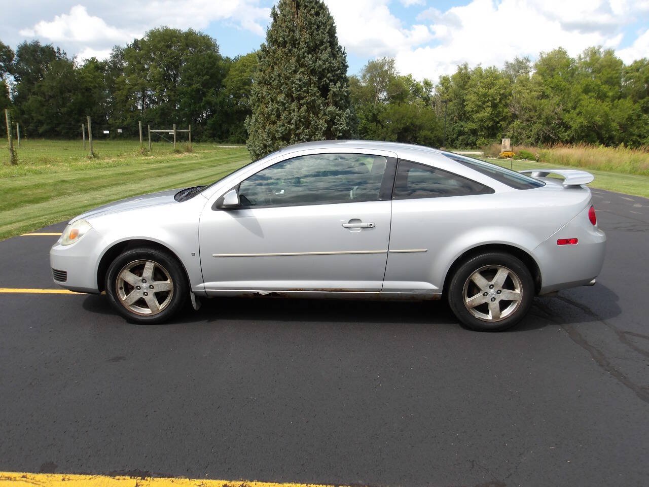 Used 2006 Chevrolet Cobalt LT w/ Preferred Equipment Group FWD image 9