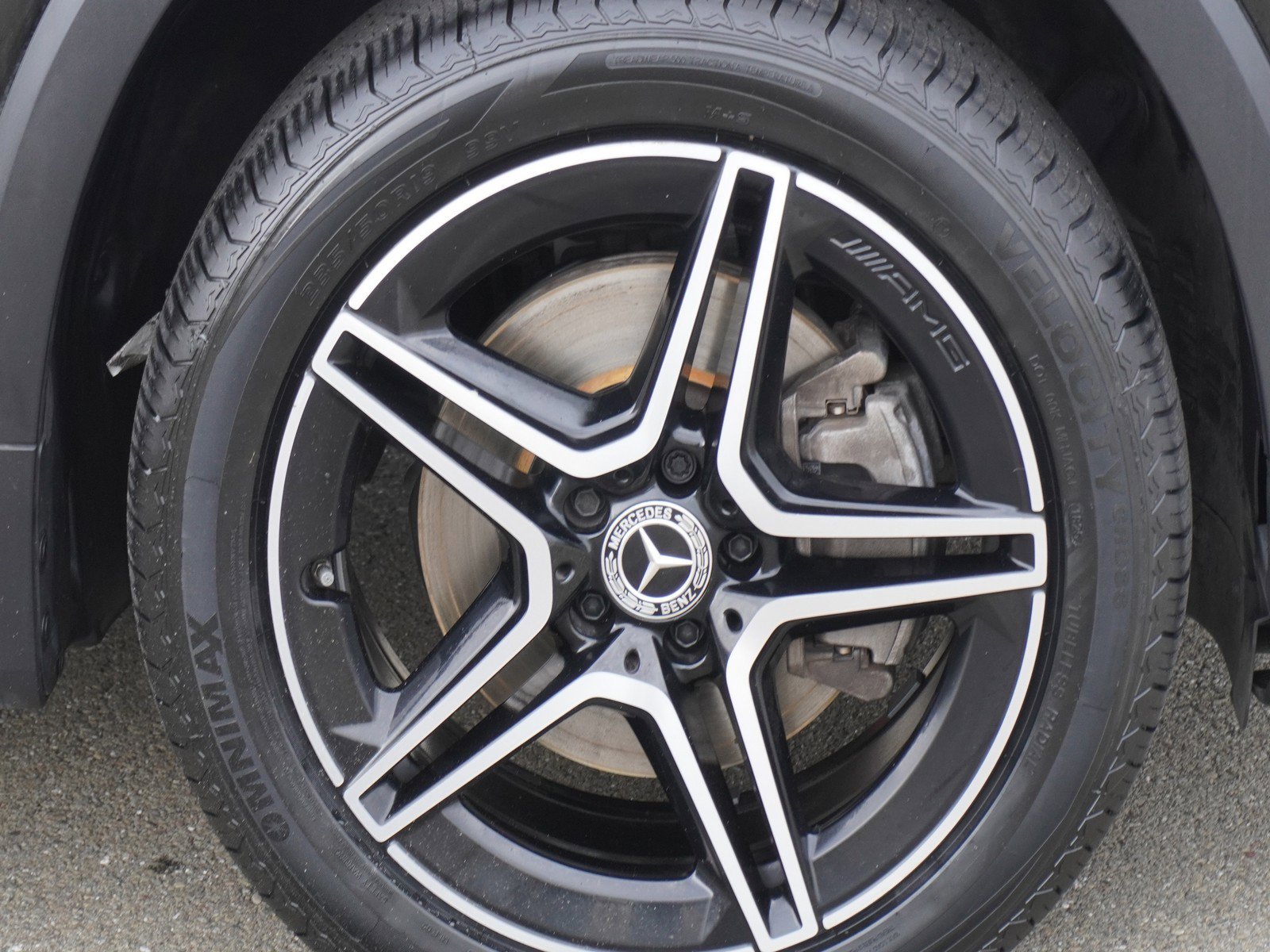 Used 2022 Mercedes-Benz GLB 250 4MATIC image 5
