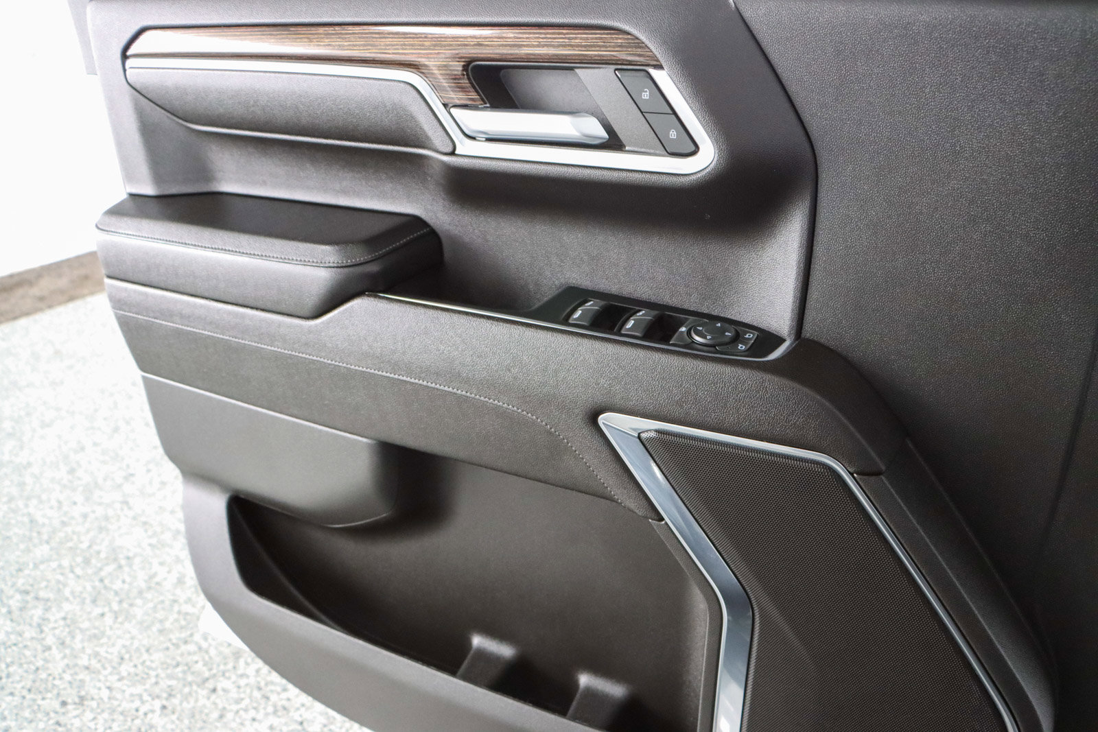 Used 2023 GMC Sierra 1500 Elevation image 23