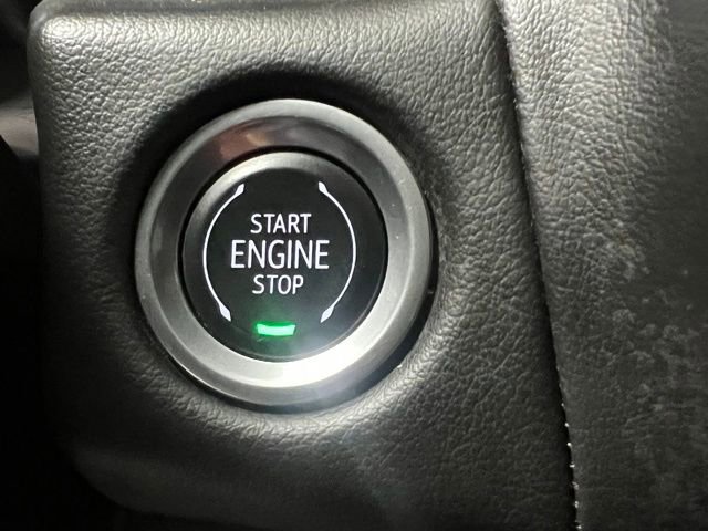 Used 2024 GMC Yukon XL AT4 w/ AT4 Premium Package image 30