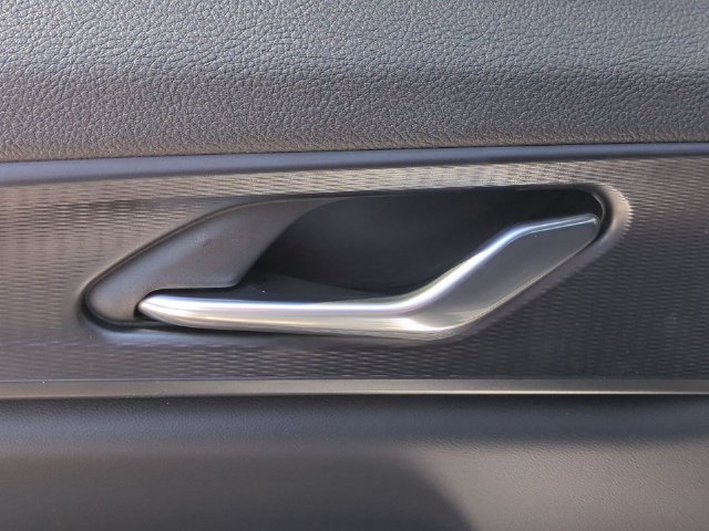 New 2026 Jeep Grand Cherokee Laredo X RWD image 29
