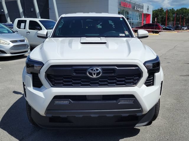 Used 2024 Toyota Tacoma TRD Sport AWD/4WD image 6