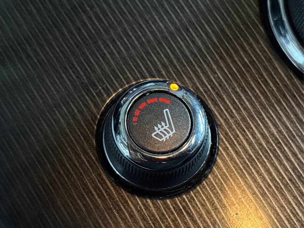 Used 2019 INFINITI QX60 Luxe w/ Essential Package image 39