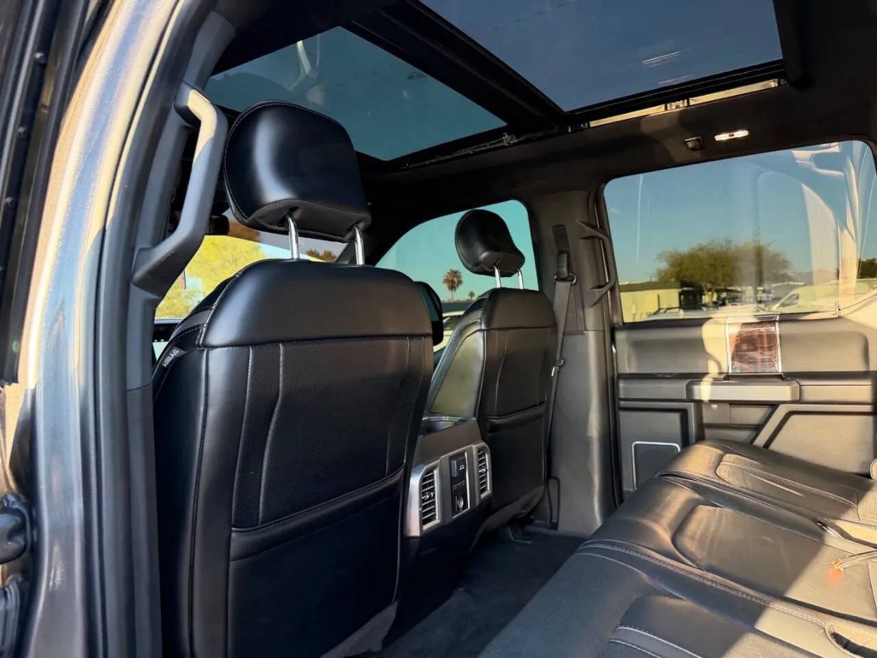 Used 2017 Ford F350 Platinum w/ Platinum Ultimate Package AWD/4WD image 26