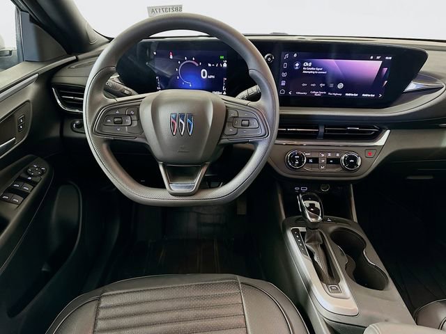 Used 2025 Buick Envista Preferred image 22