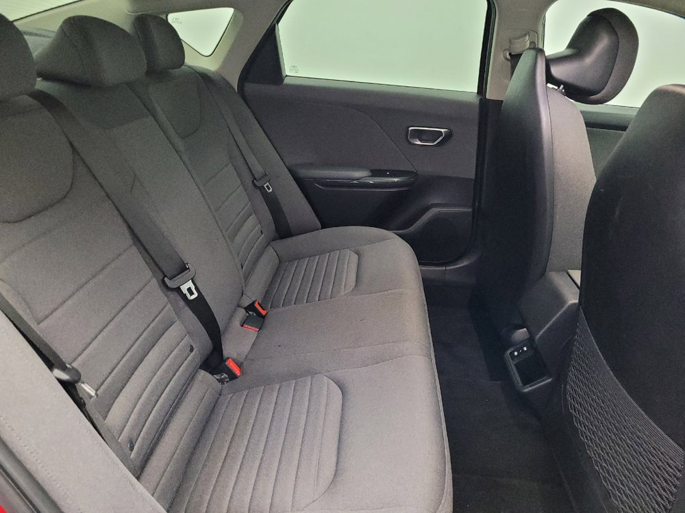 Used 2025 Kia K4 EX FWD image 19
