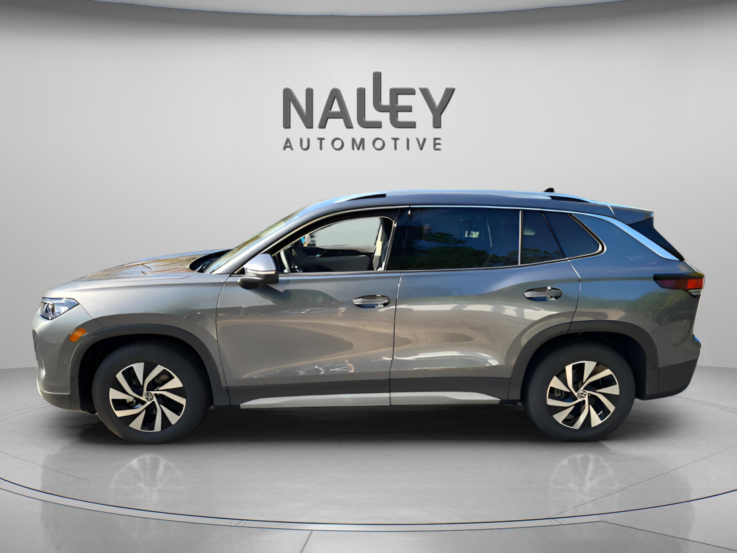 New 2026 Volkswagen Tiguan S image 3