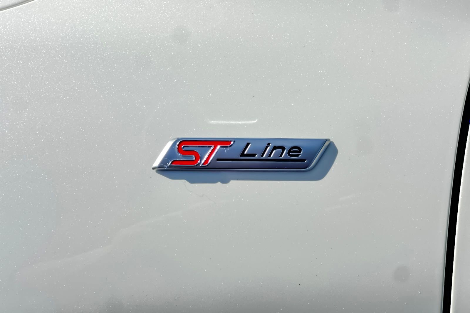 Used 2025 Ford Escape ST-Line Elite w/ Premium Technology Package image 38