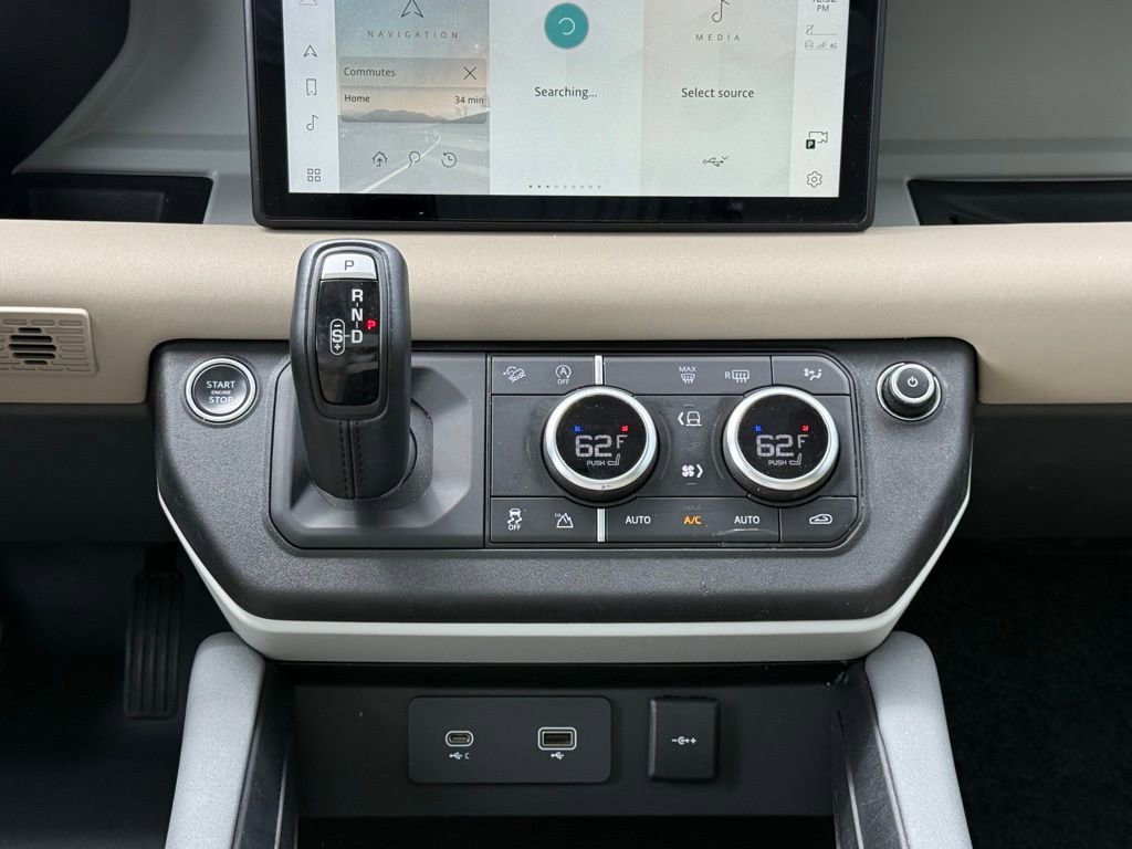 Used 2022 Land Rover Defender 110 S AWD/4WD image 15