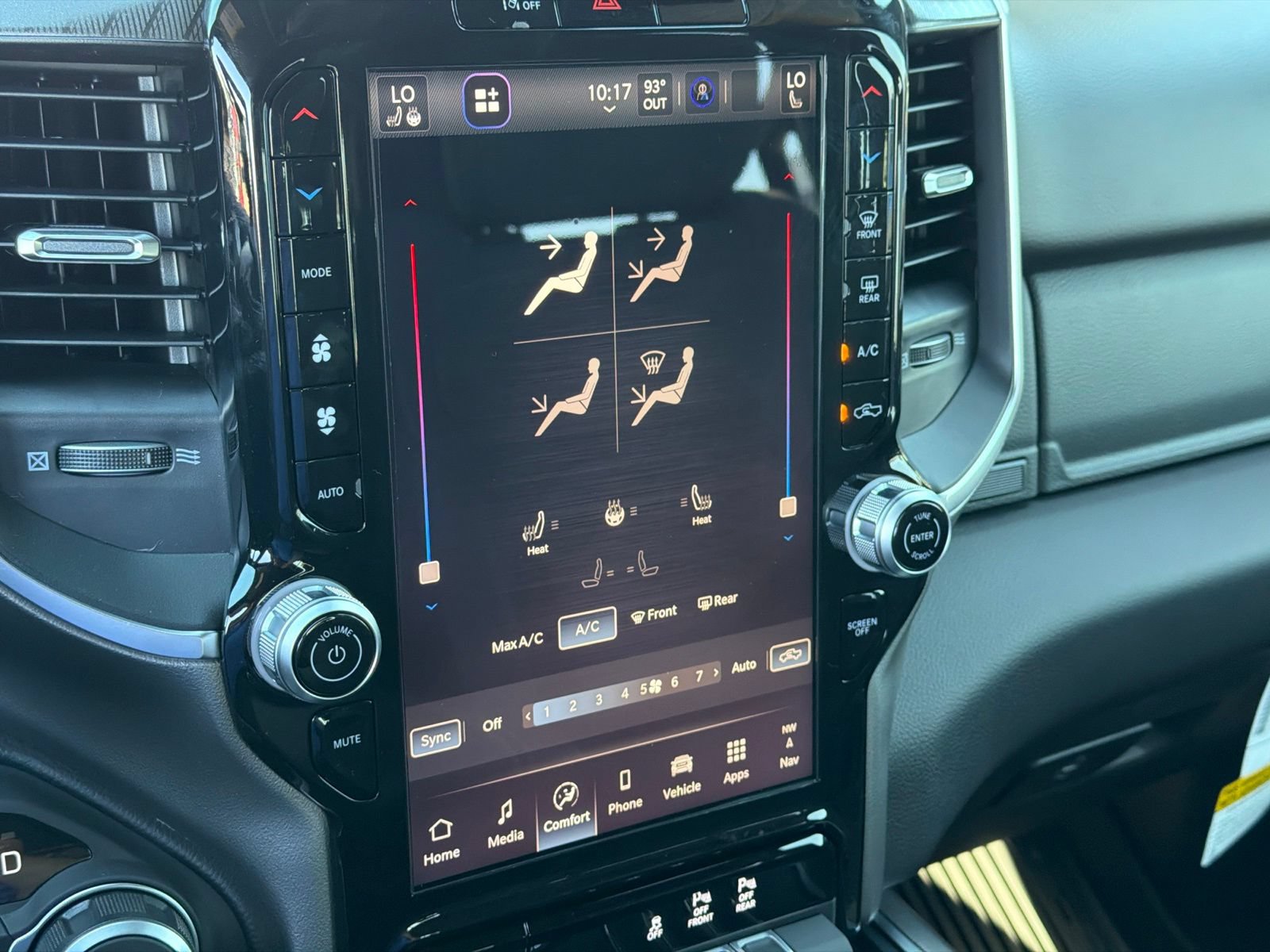 New 2027 RAM 1500 4x4 Crew Cab image 24
