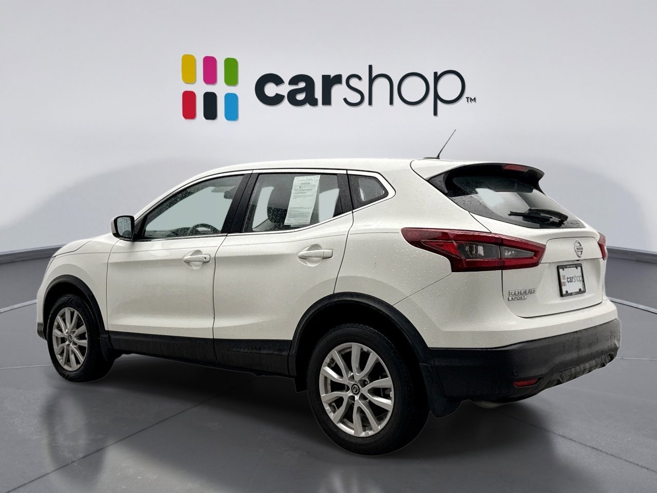 Used 2022 Nissan Rogue Sport S image 3