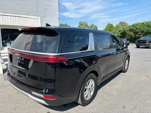 Used 2023 Kia Carnival LX FWD image 6