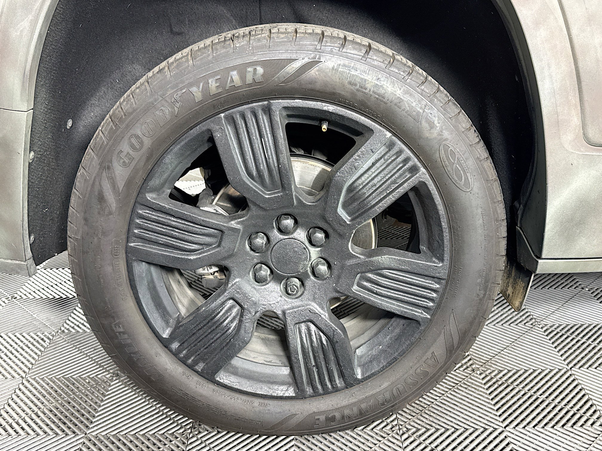 Used 2021 GMC Acadia SLT w/ Elevation Edition image 32