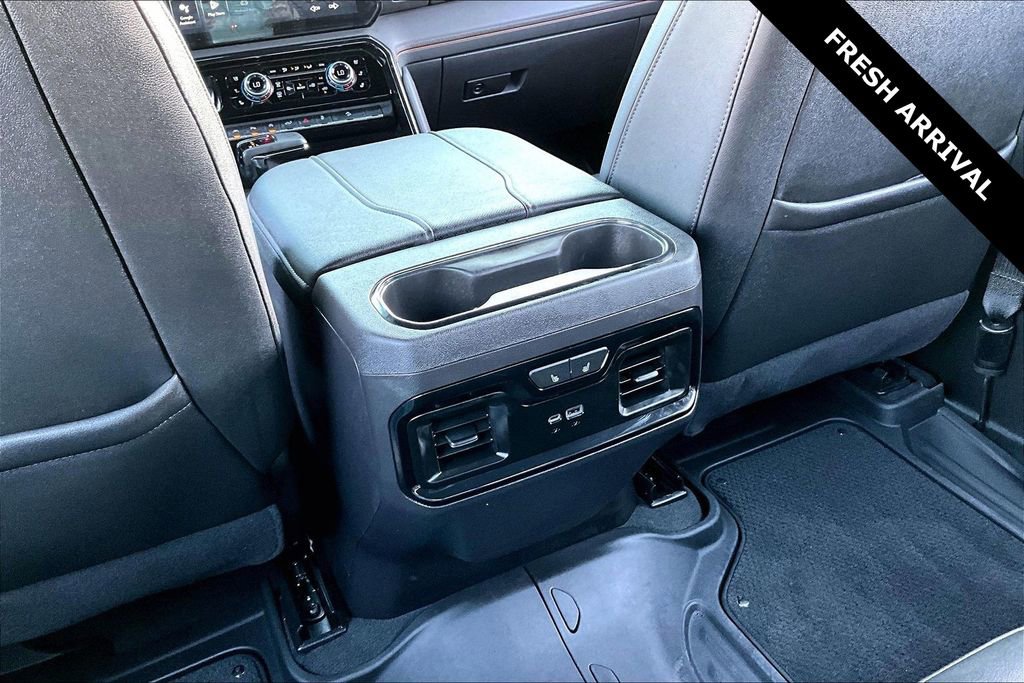 Used 2024 GMC Sierra 1500 AT4 w/ Technology Package image 11