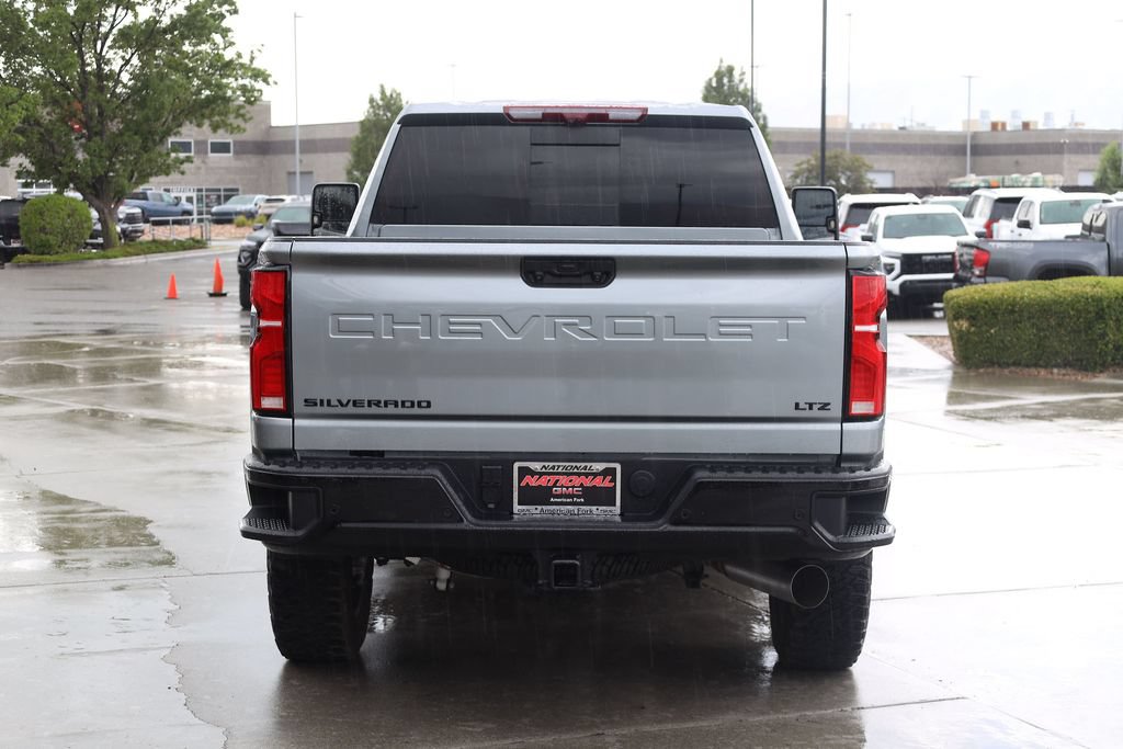 Used 2025 Chevrolet Silverado 2500 LTZ w/ Trail Boss Package AWD/4WD image 5