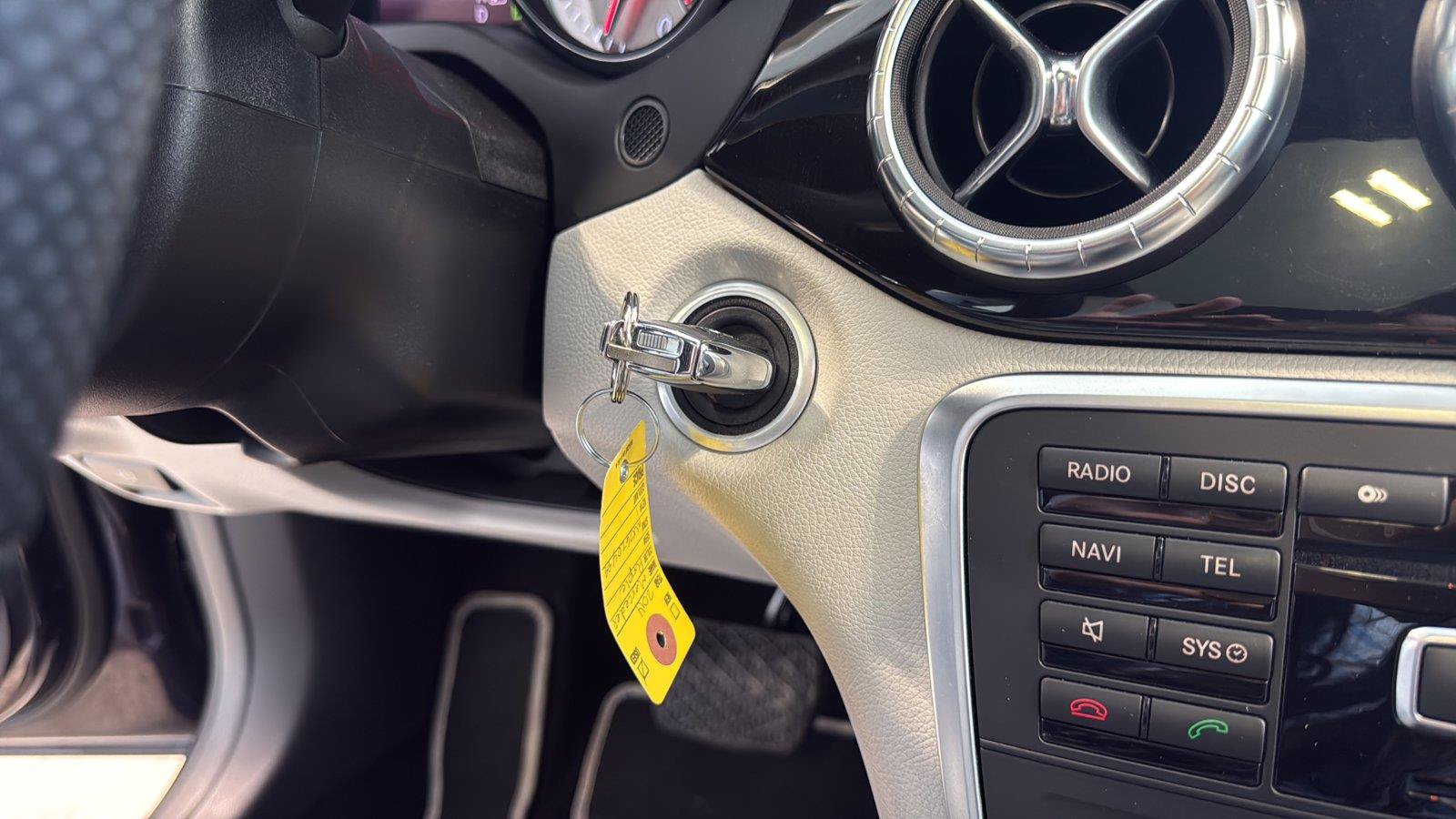 Used 2014 Mercedes-Benz CLA 250 image 24