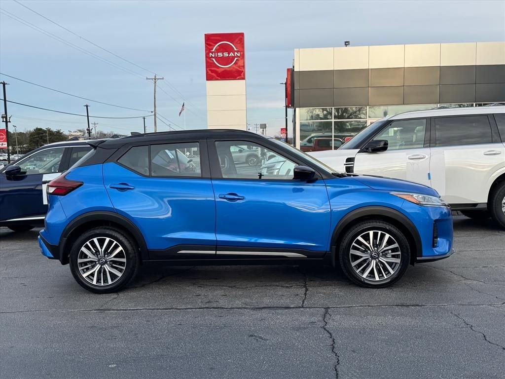 Certified 2023 Nissan Kicks SR w/ SR Premium Package image 2