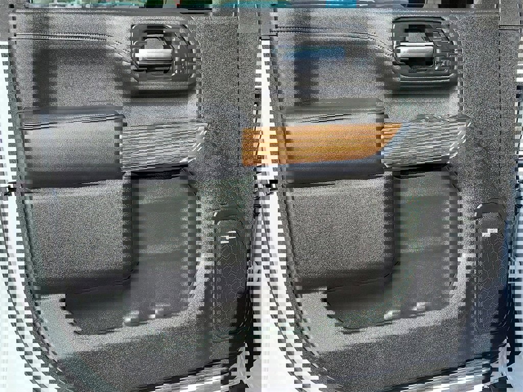 Certified 2023 Chevrolet Silverado 3500 High Country image 6