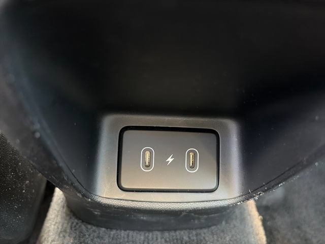 Used 2025 Hyundai Elantra Limited FWD image 25