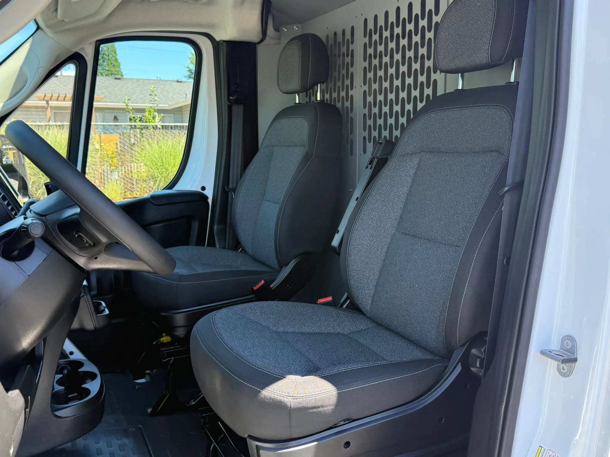 Used 2025 RAM ProMaster 2500 FWD image 14