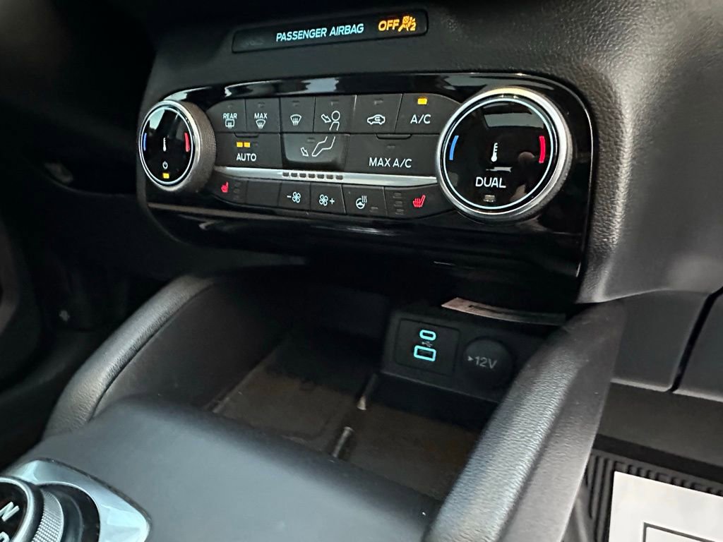 Used 2022 Ford Escape Titanium w/ Titanium Elite Package image 12