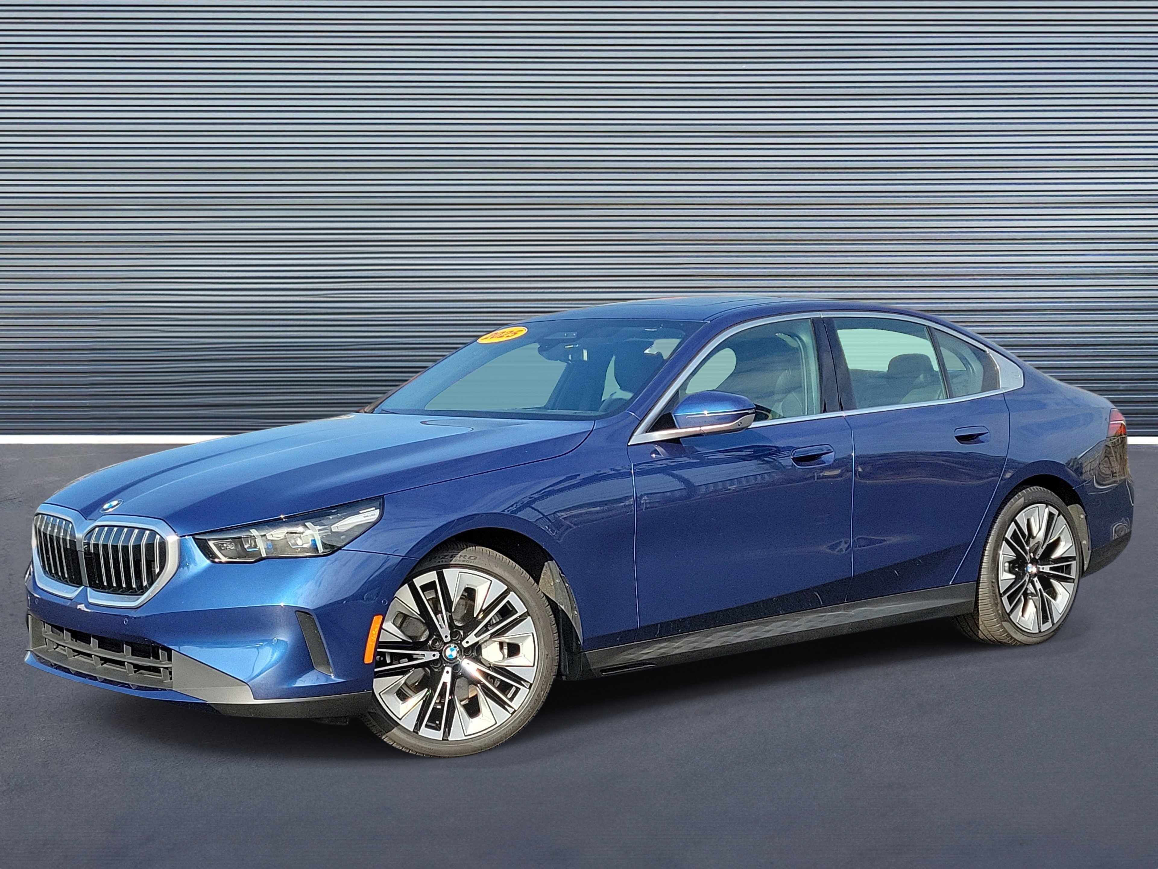 Used 2025 BMW 540i xDrive image 1