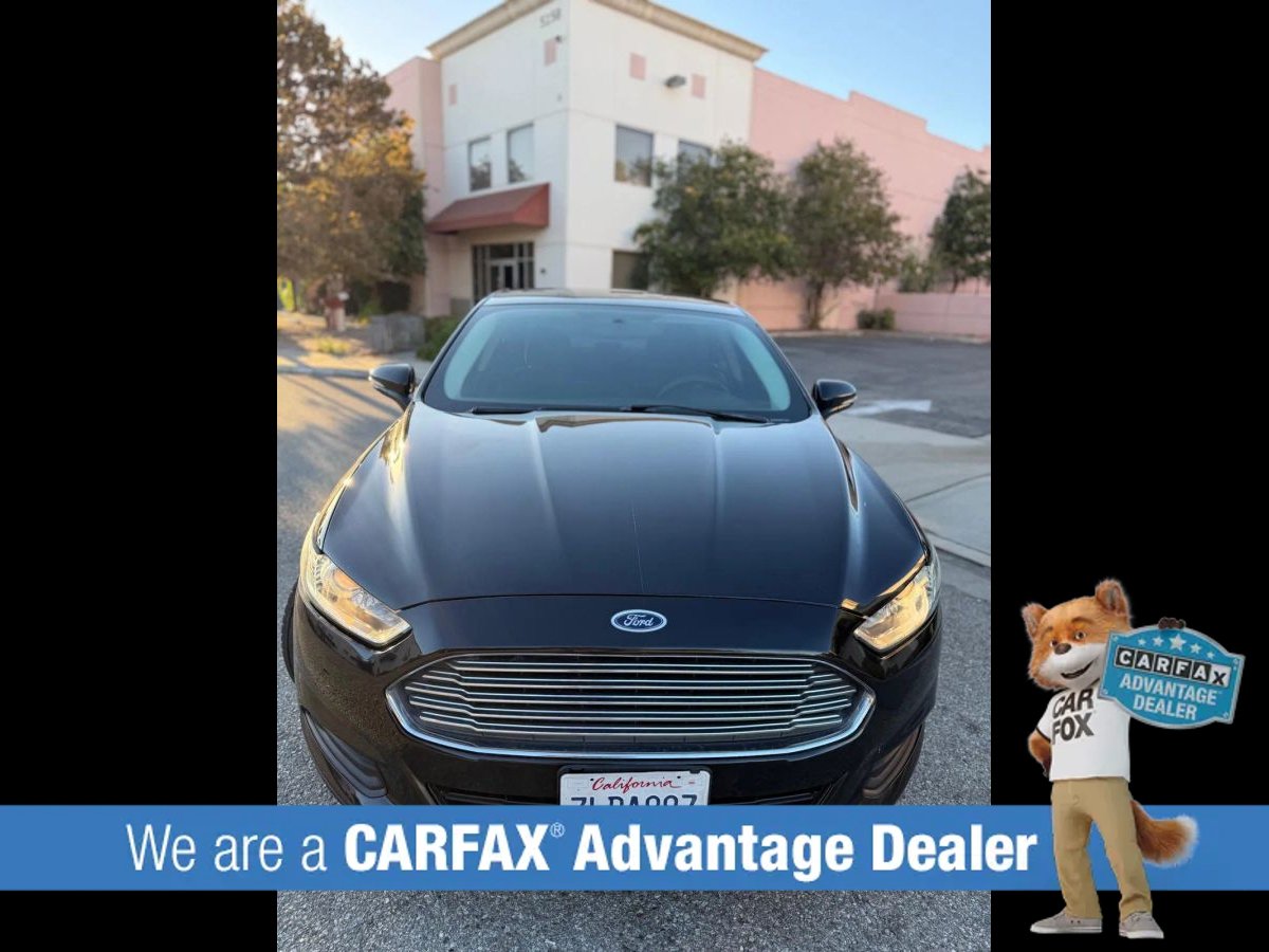 Used 2015 Ford Fusion SE FWD image 27