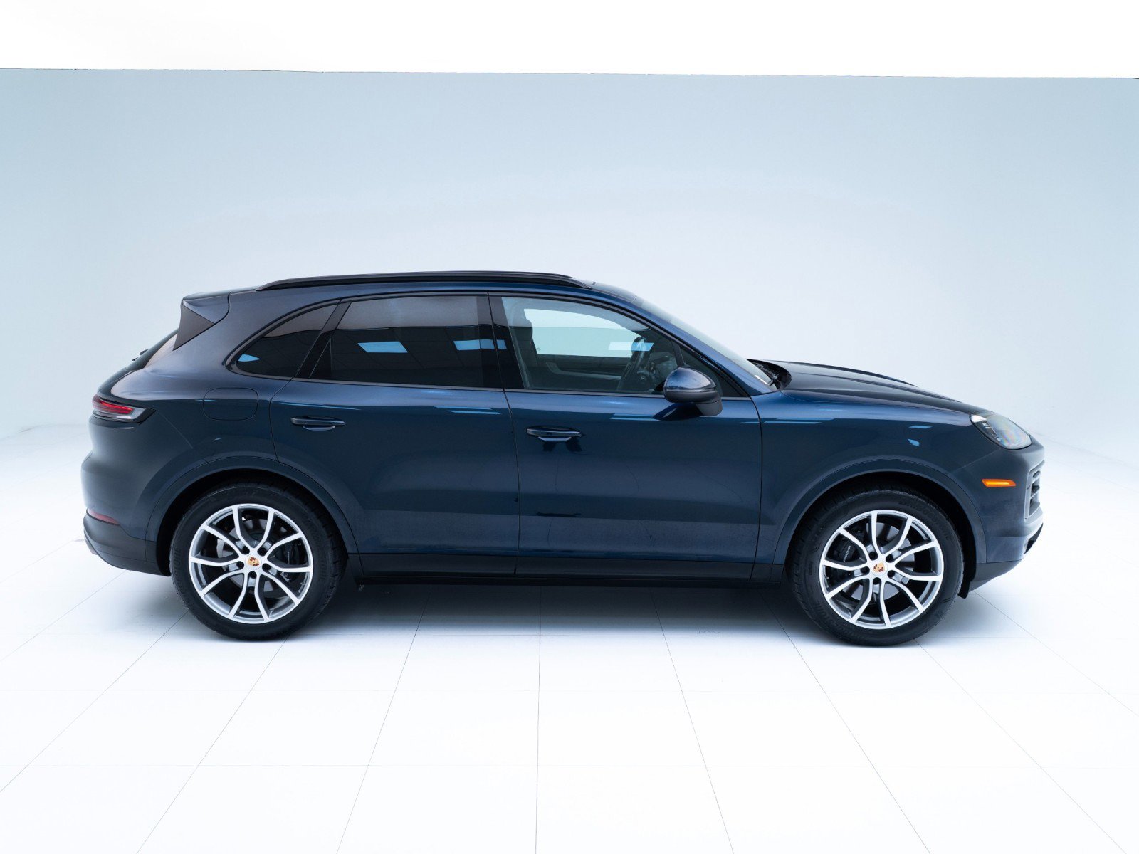Certified 2024 Porsche Cayenne image 8