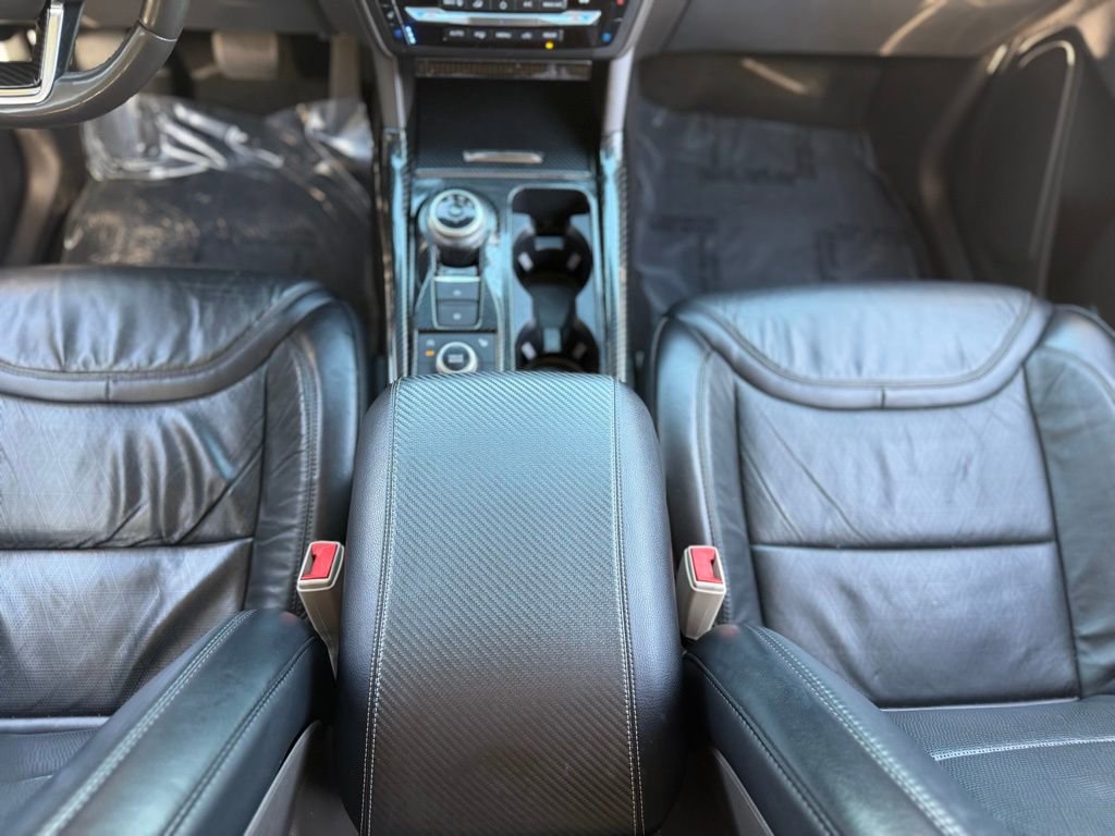 Used 2020 Ford Explorer Platinum w/ Premium Technology Package AWD/4WD image 50