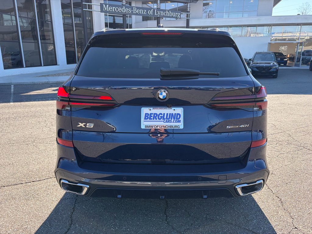 Used 2025 BMW X5 sDrive40i w/ M Sport Package image 4