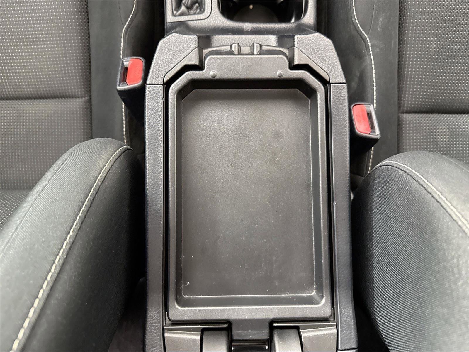 Used 2017 Toyota RAV4 XLE image 31