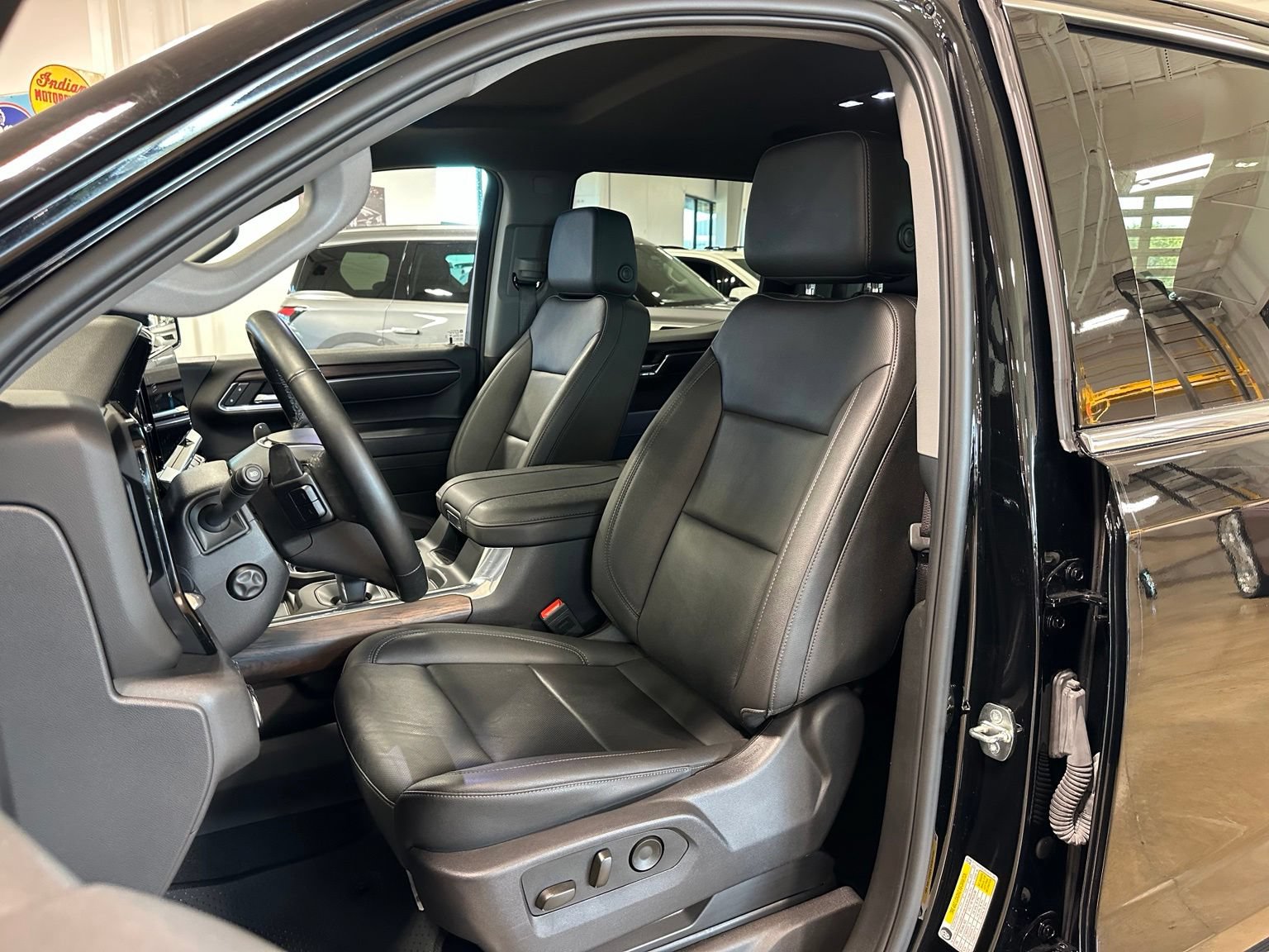 Used 2024 GMC Sierra 1500 SLT w/ SLT Premium Package AWD/4WD image 14