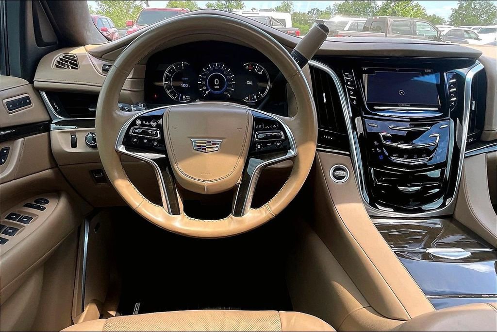 Used 2019 Cadillac Escalade ESV Platinum AWD/4WD image 10