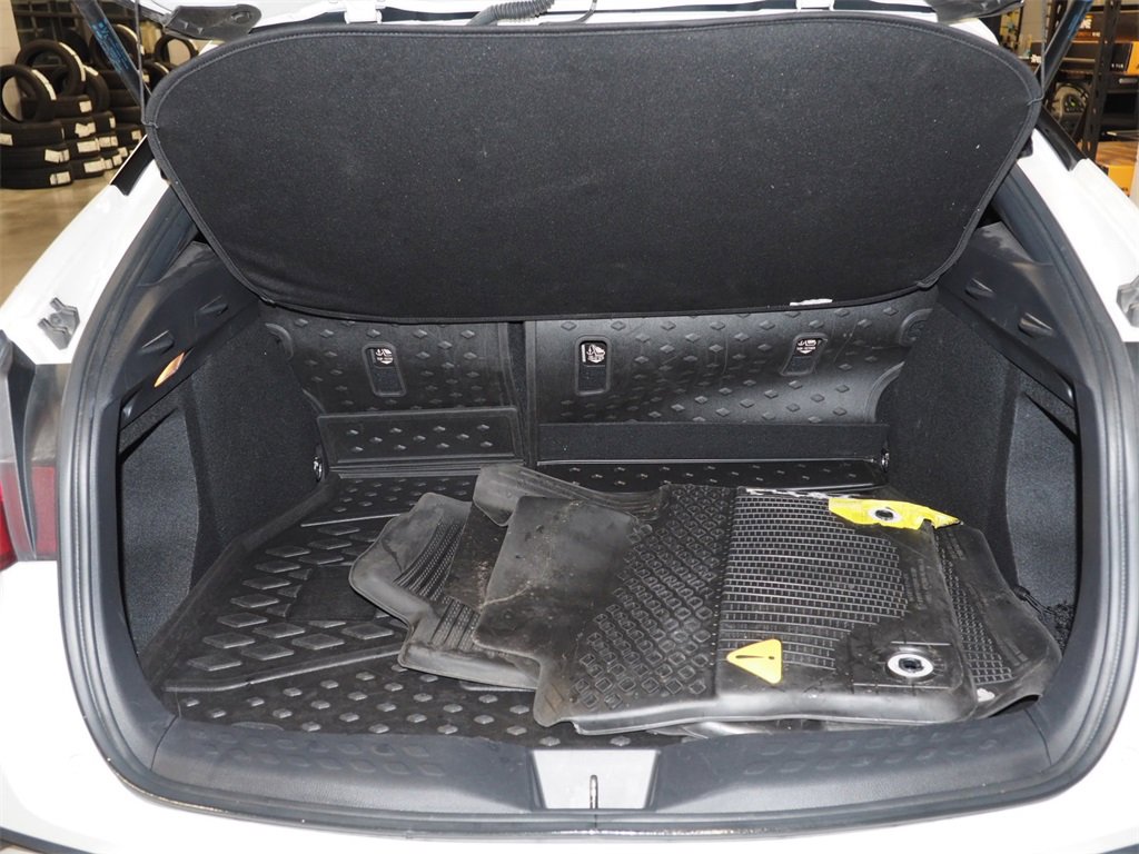 Used 2020 Toyota C-HR LE image 11